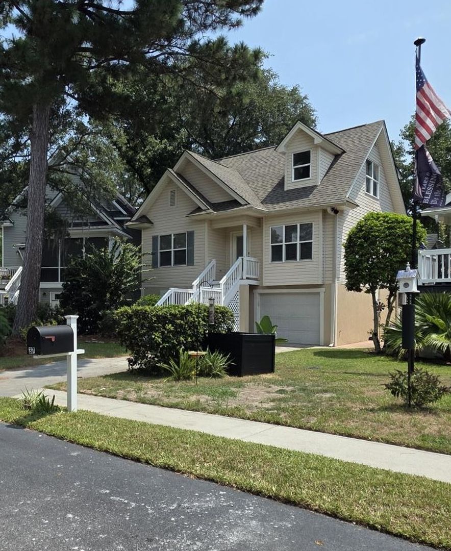 Hilton Head House: 35 Bellhaven Way