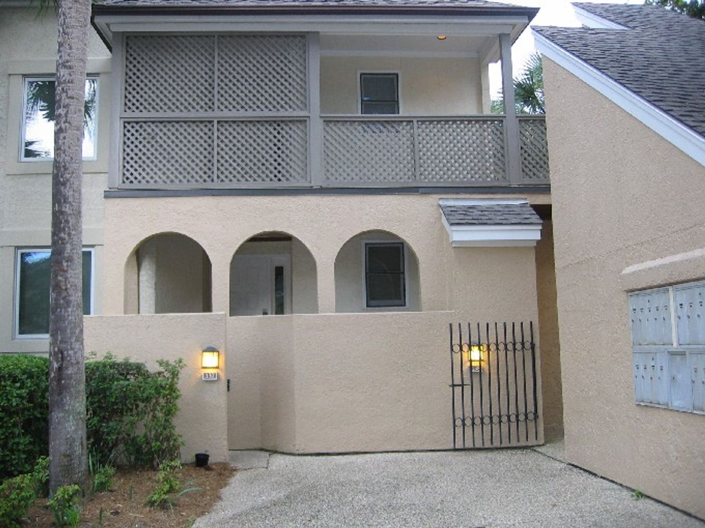 Hilton Head Condo: 100 Colonnade Rd, Unit 137