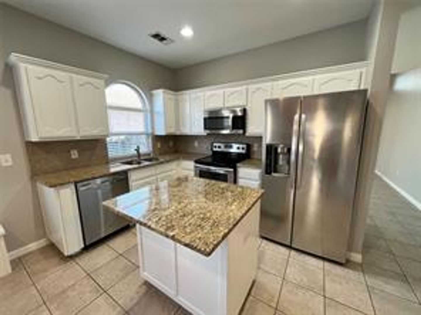 10624 Ashmore Drive 2 of 12