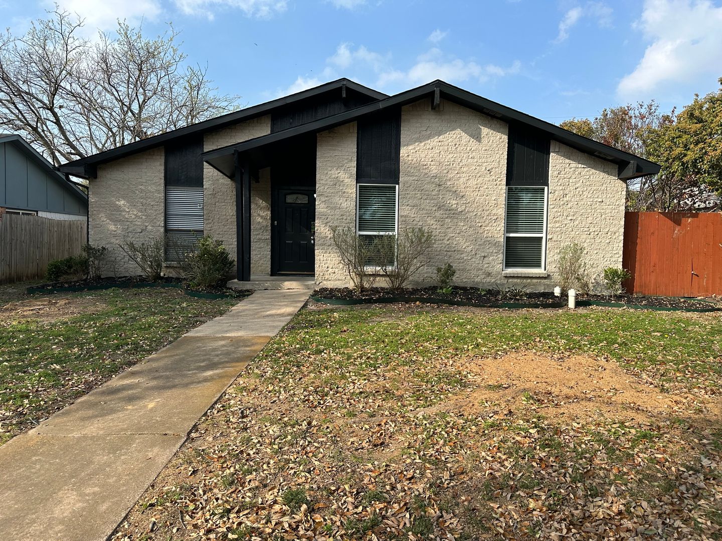 Plano House: 941 Overdowns Drive