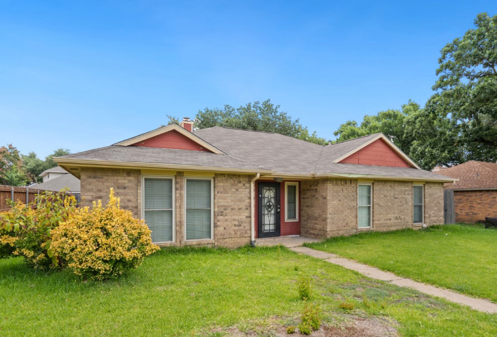 Plano House: 1305 Minter Road
