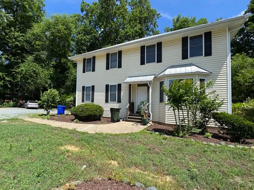 Spacious 3 BR / 3 BA Duplex Unit Steps from Bolin Creek Trail – Unit B – photo 1