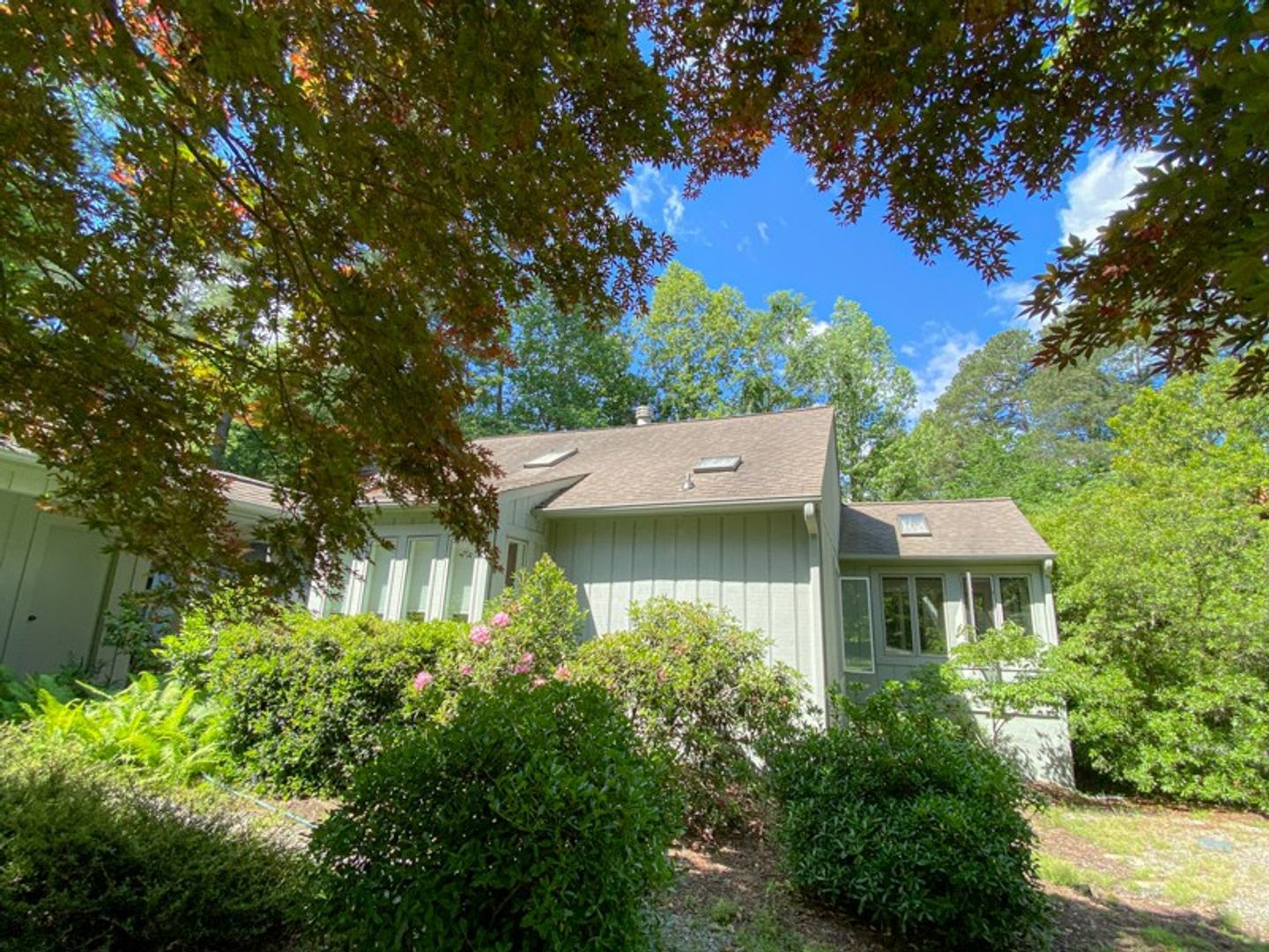 Pittsboro House: 284 Claymoor