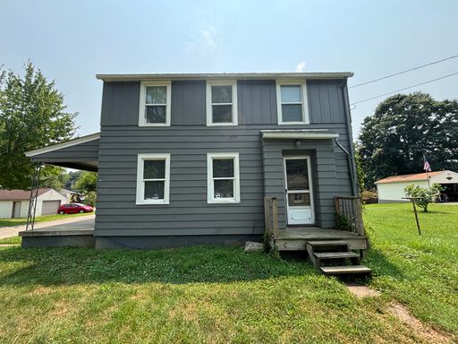 Beautiful 3 Bedroom/1 Bath Home in Lancaster – photo 1