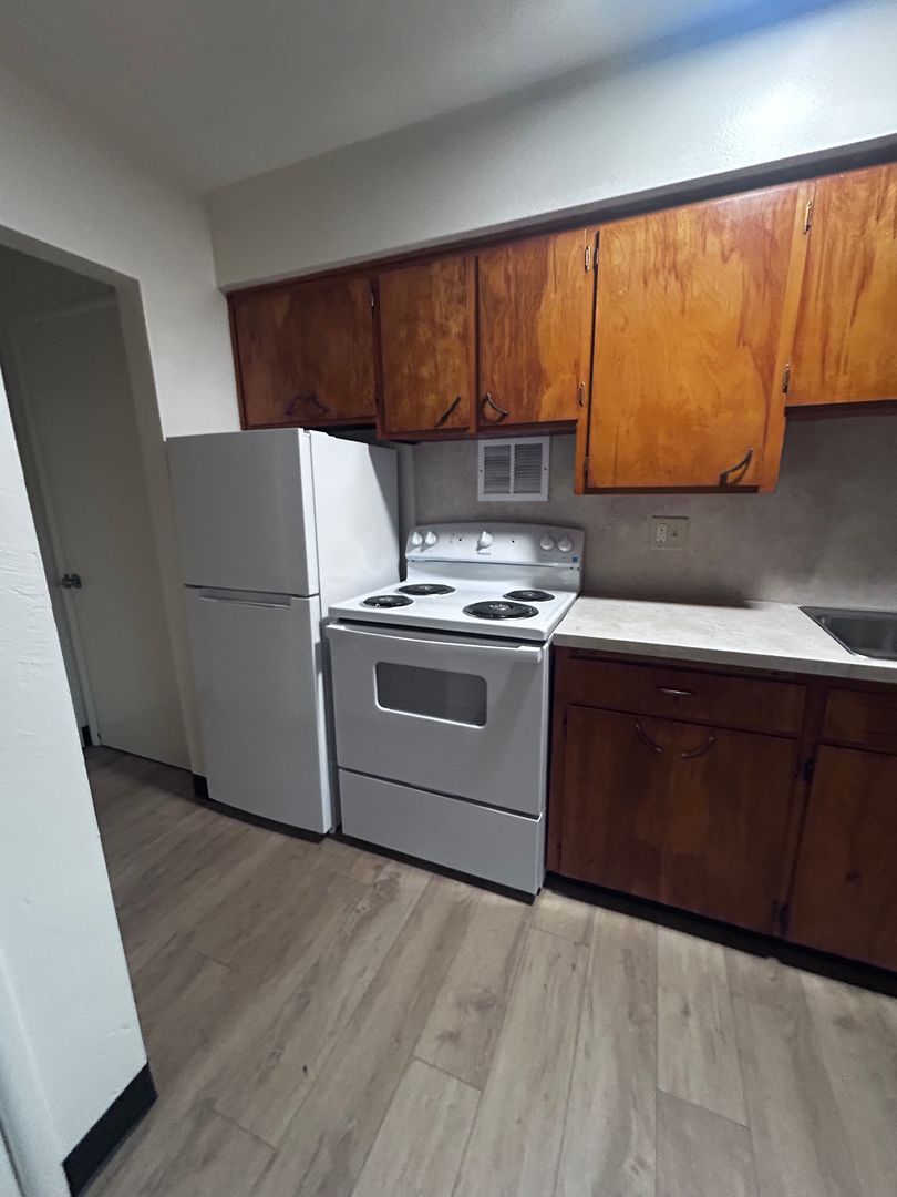 Springfield Apartment: 310 Mill Street
