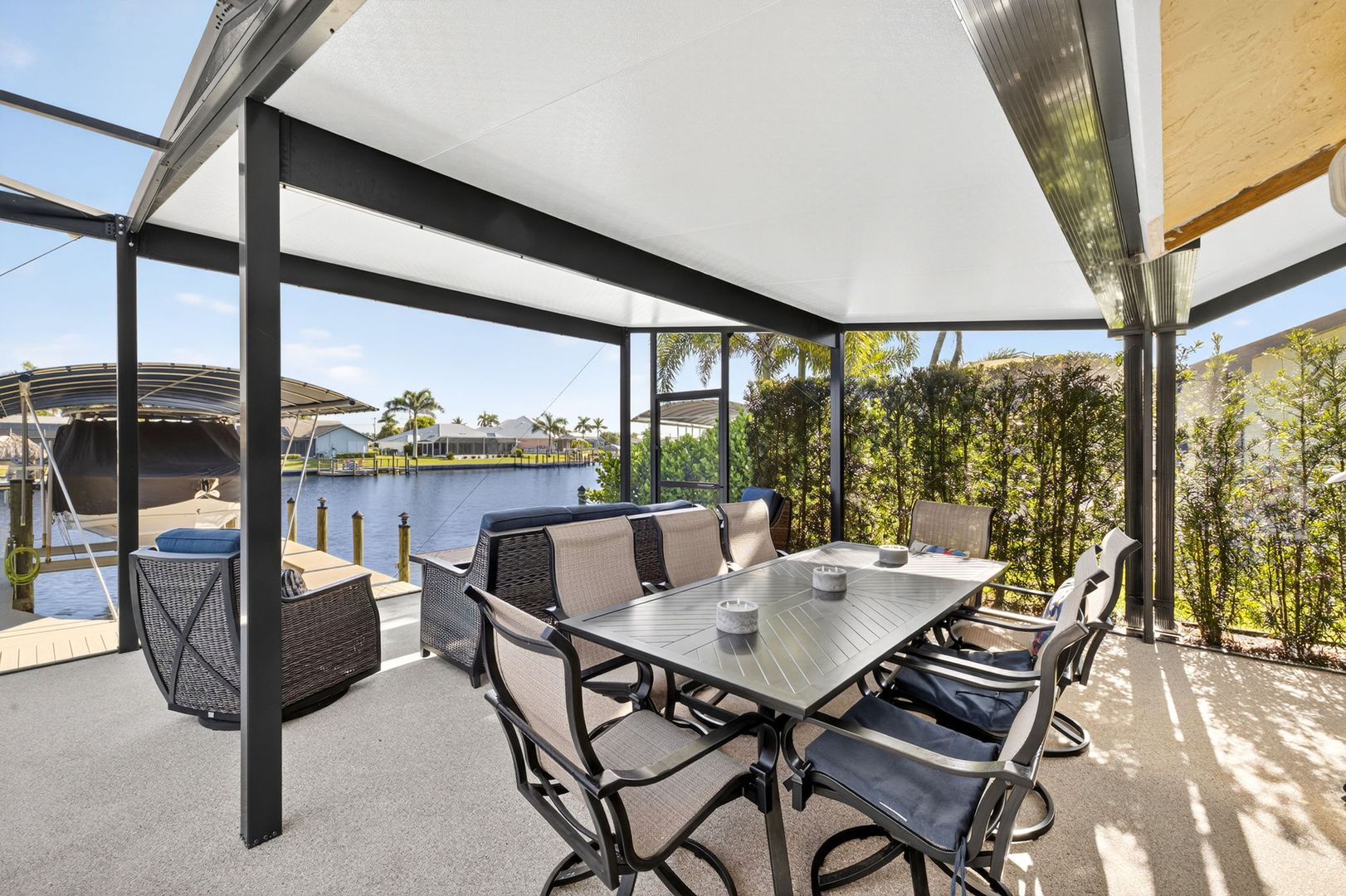 Cape Coral Apartment: Vacation Rental - Cape Calm