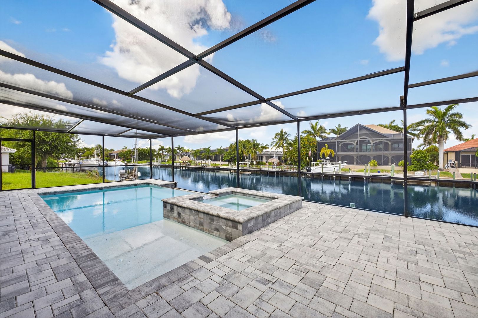 Cape Coral House: 2532 SW 26th PL