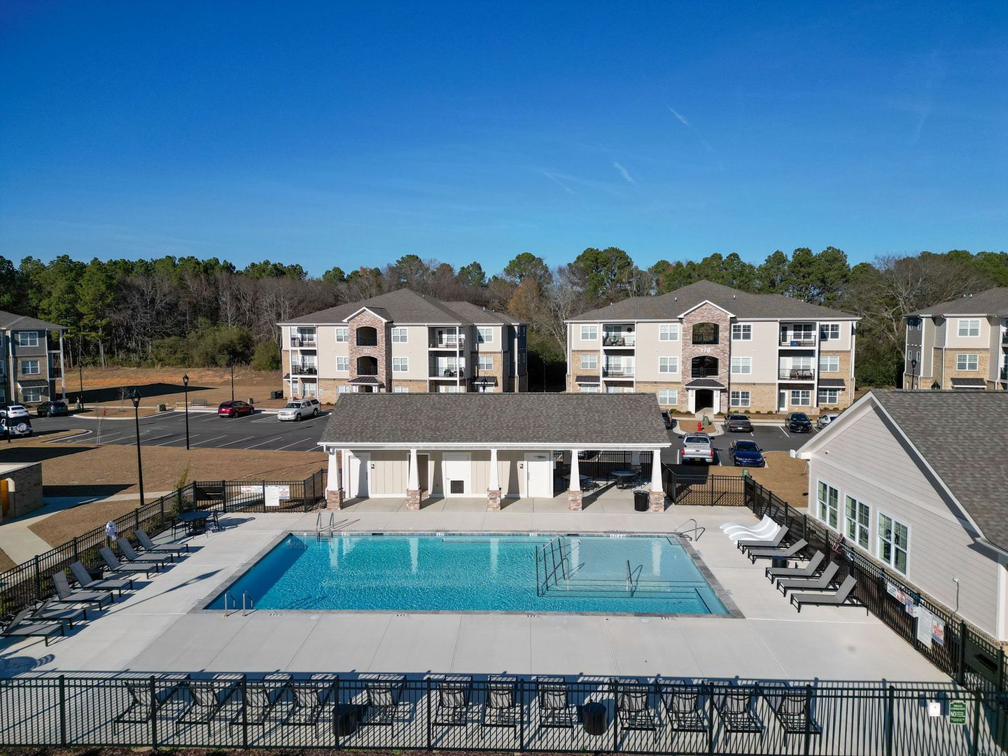 Lillington House: 210 Grove Circle