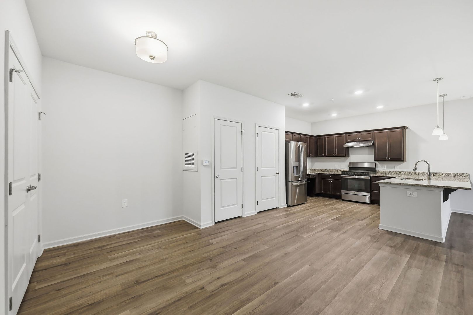 Lillington House: 190 Grove Circle