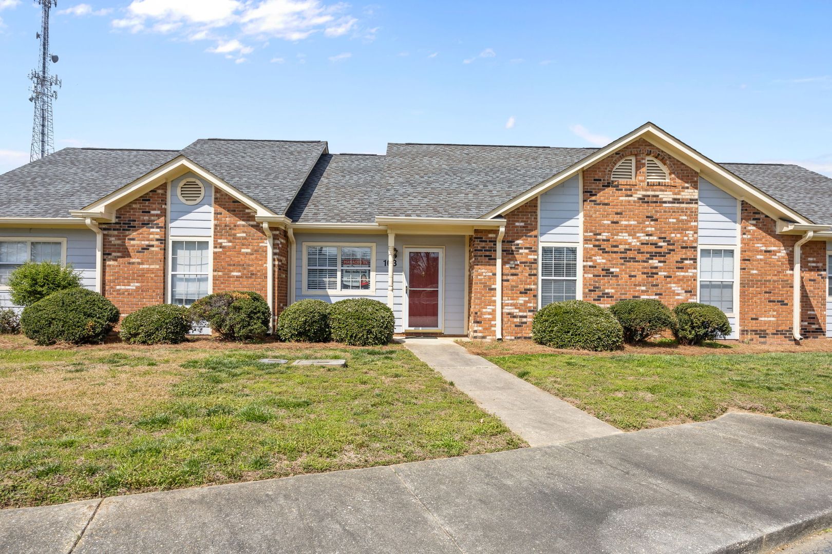 Fuquay Varina House: 103 Old Spring Hill Ln