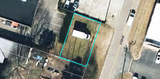 Fenced in Lot in Downtown Lillington