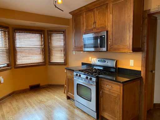 Spacious 3-Bedroom Wauwatosa Home with 2 Baths, In-Home Laundry & Pet-Friendly Living – $2,575/Month Total – photo 1