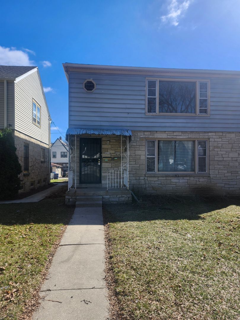 Milwaukee Apartment: 3212 North 54th Street