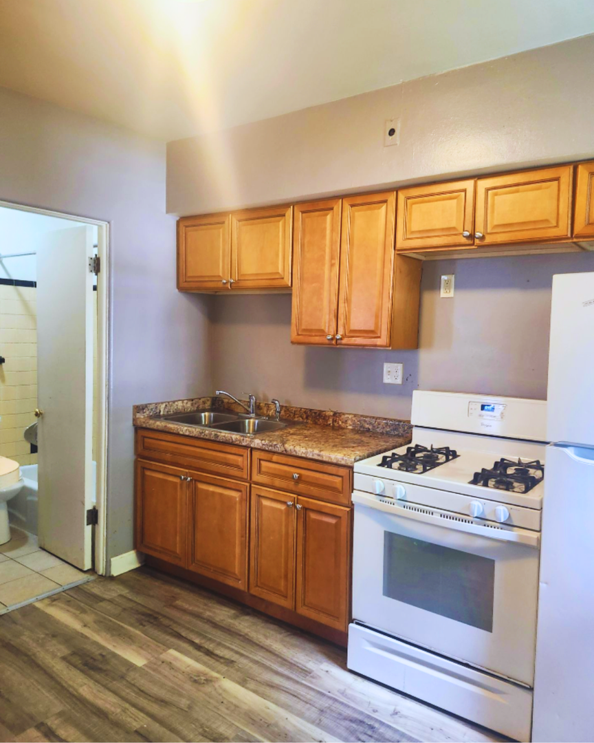 Milwaukee Apartment: 2521 South 8th Street