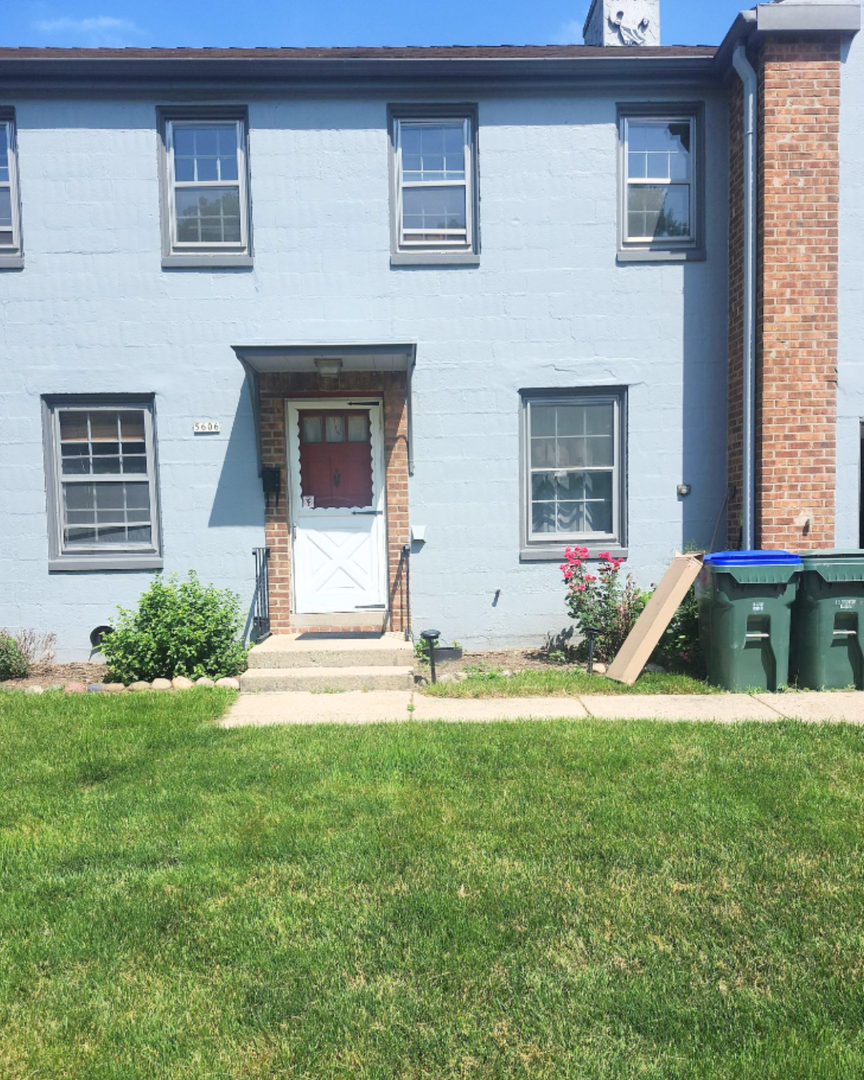 Greendale Apartment: 5610 Badger Court