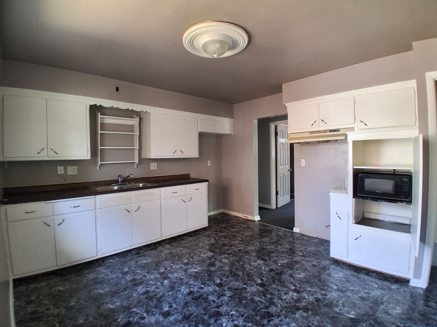 Milwaukee Apartment: 7106 West Congress Street