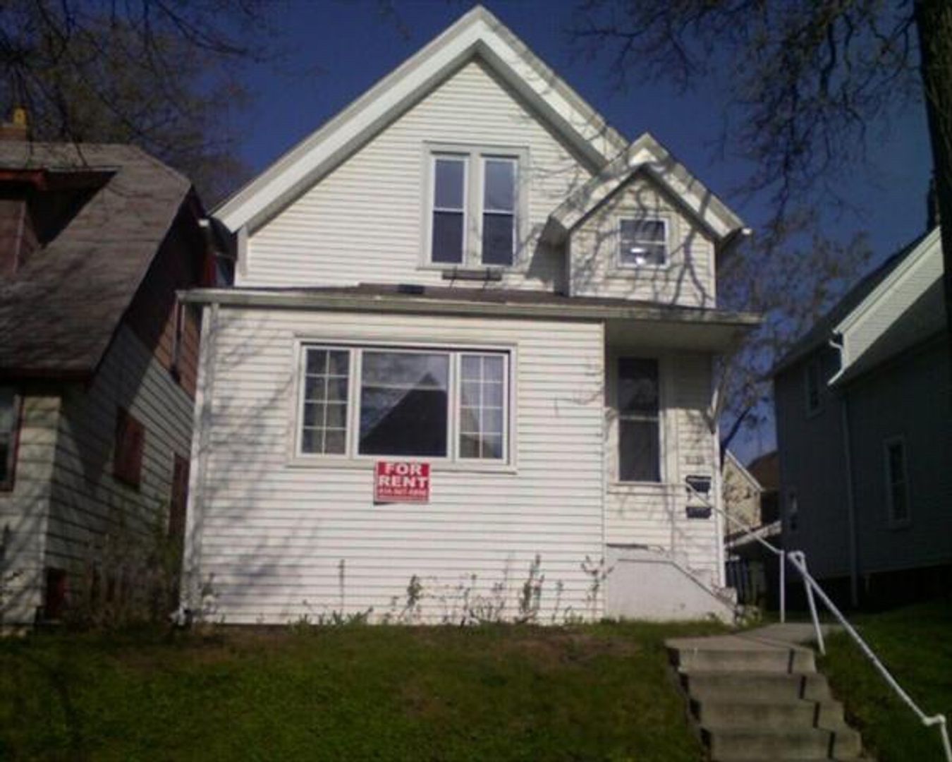 Milwaukee Apartment: 3114 Newhall St.