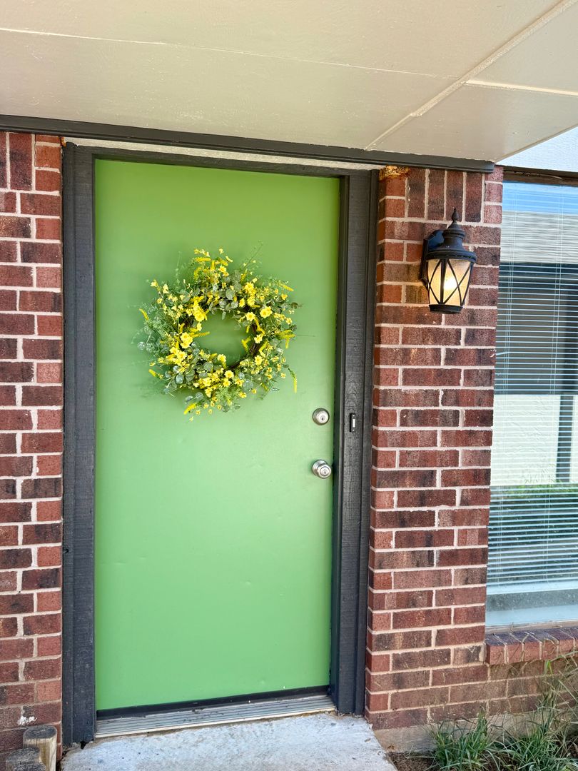 Norman Townhome: 1405 Concord Dr