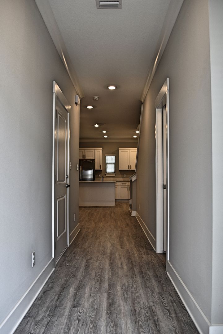 Freeport Townhome: 124 Date Palm Ln