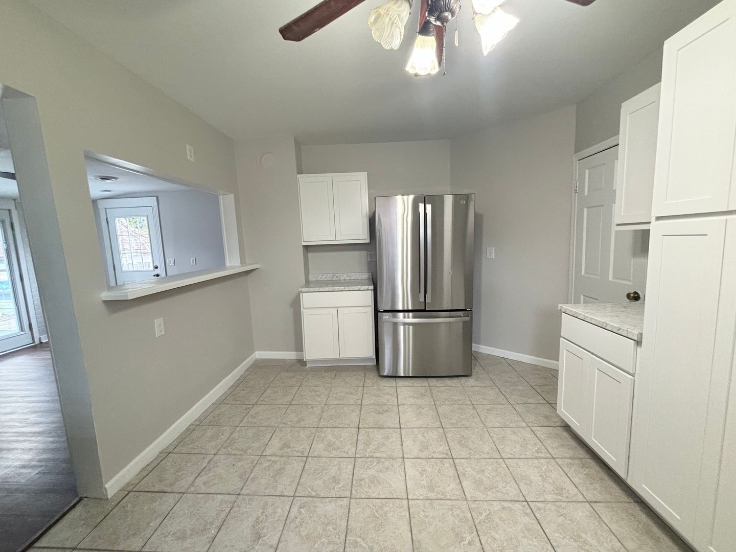 715 West Court Street 12 of 12