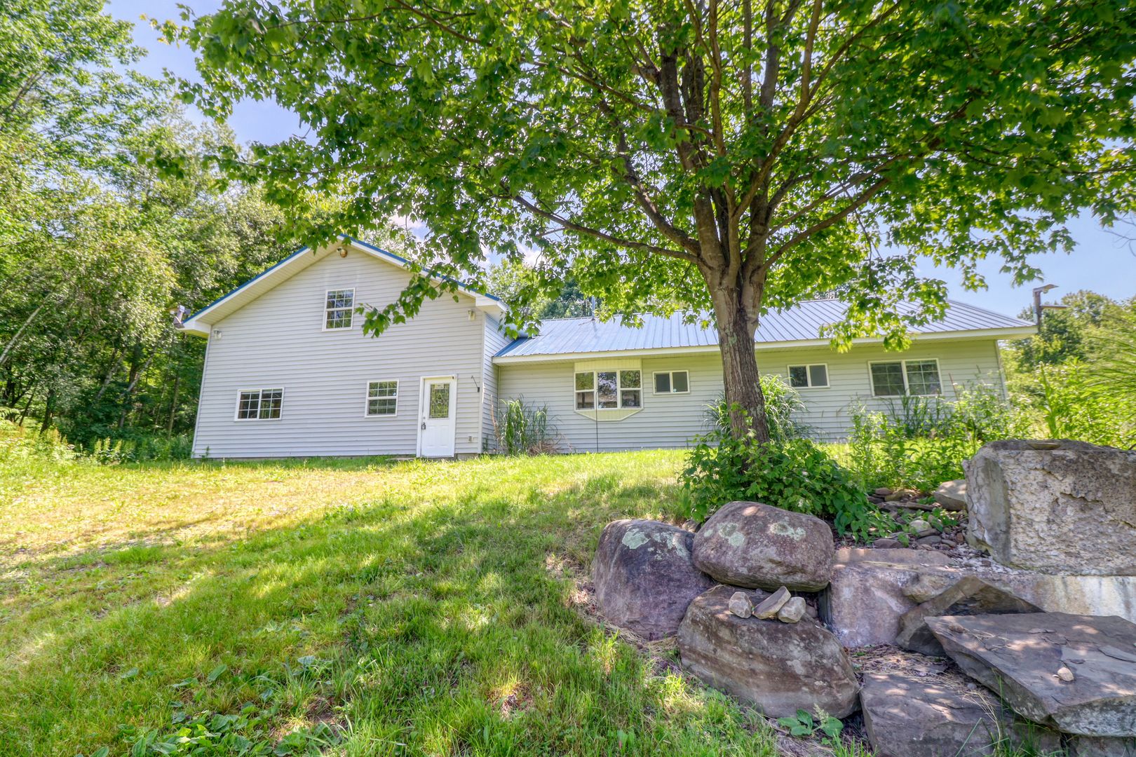 Taberg House: 10066 Point Rock Road
