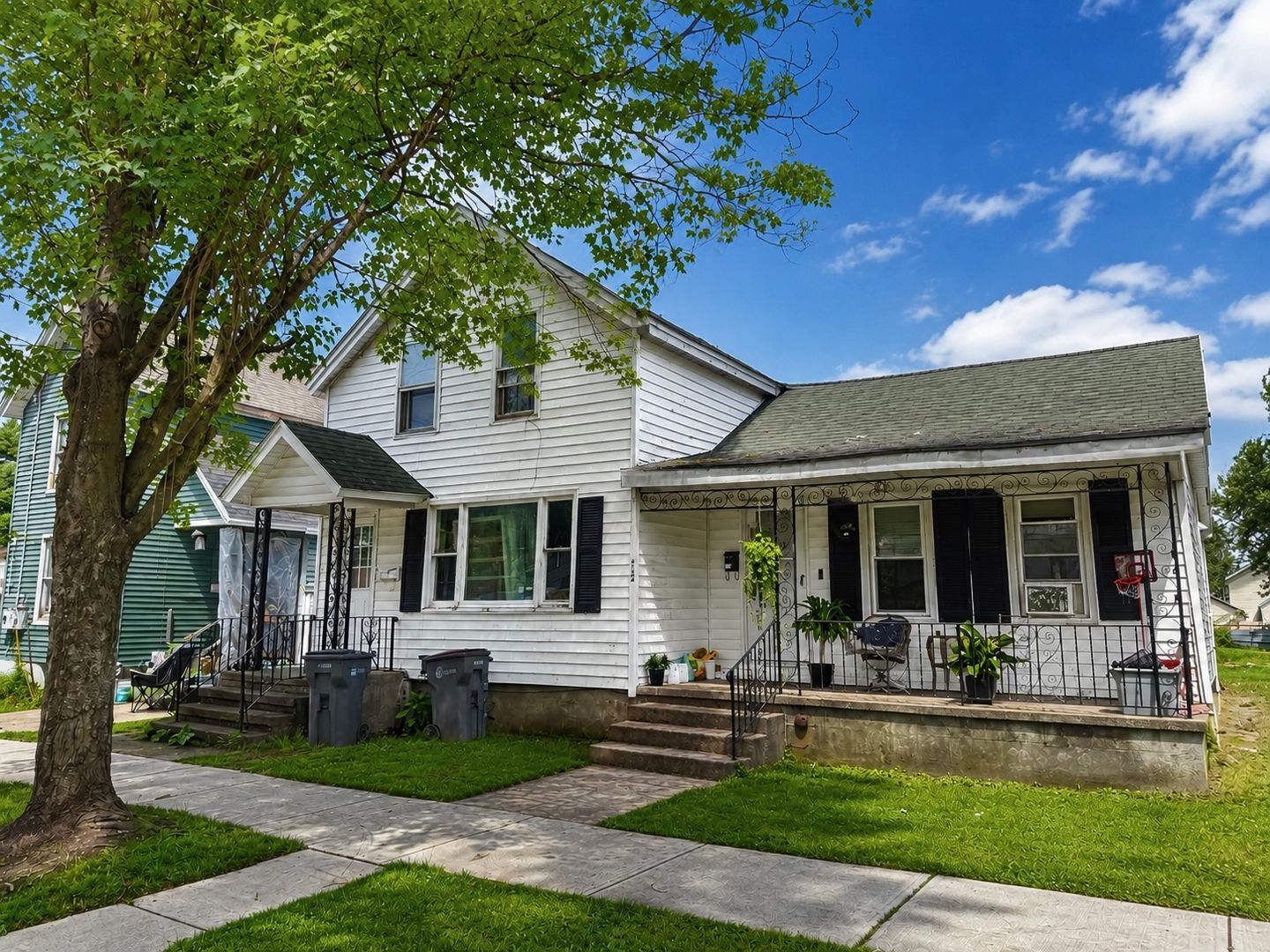 Rome Apartment: 212 Depeyster Street
