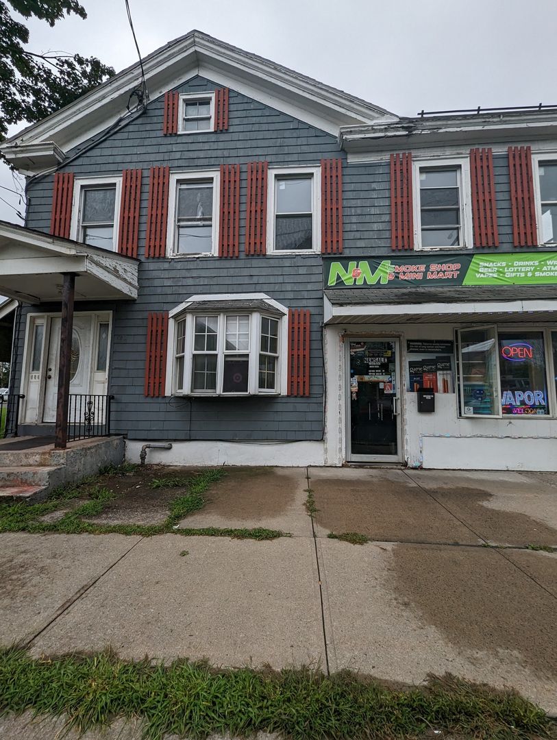 Rome Apartment: 435 S James Street