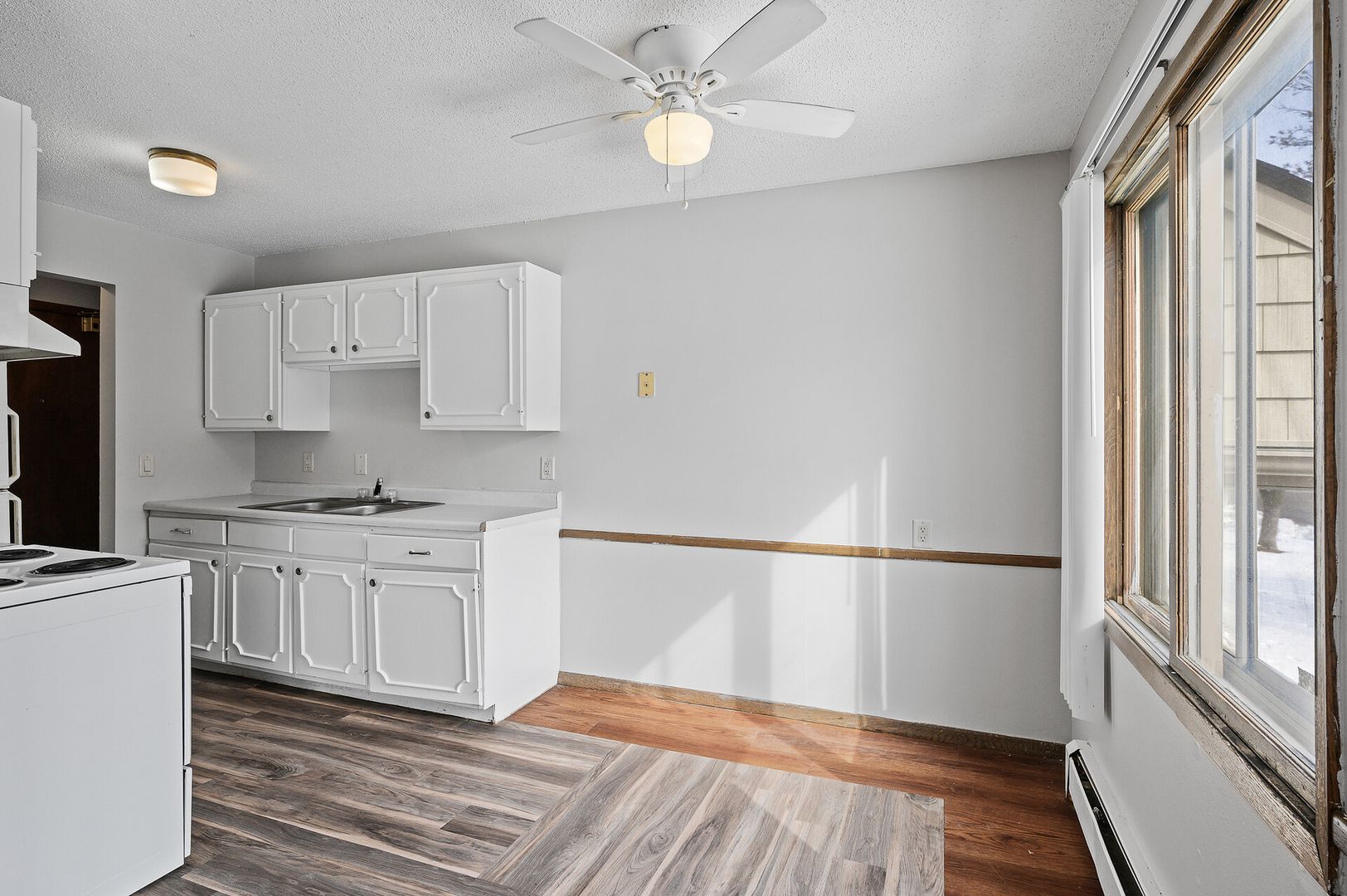 Brooklyn Park Apartment: 6281-6289 Louisiana Avenue North