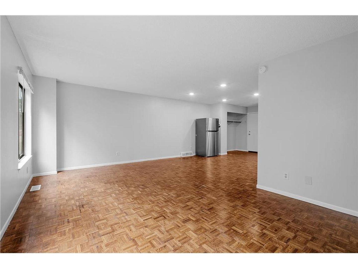 Minneapolis Apartment: 941-951 17th Ave SE & 942 15th Ave SE