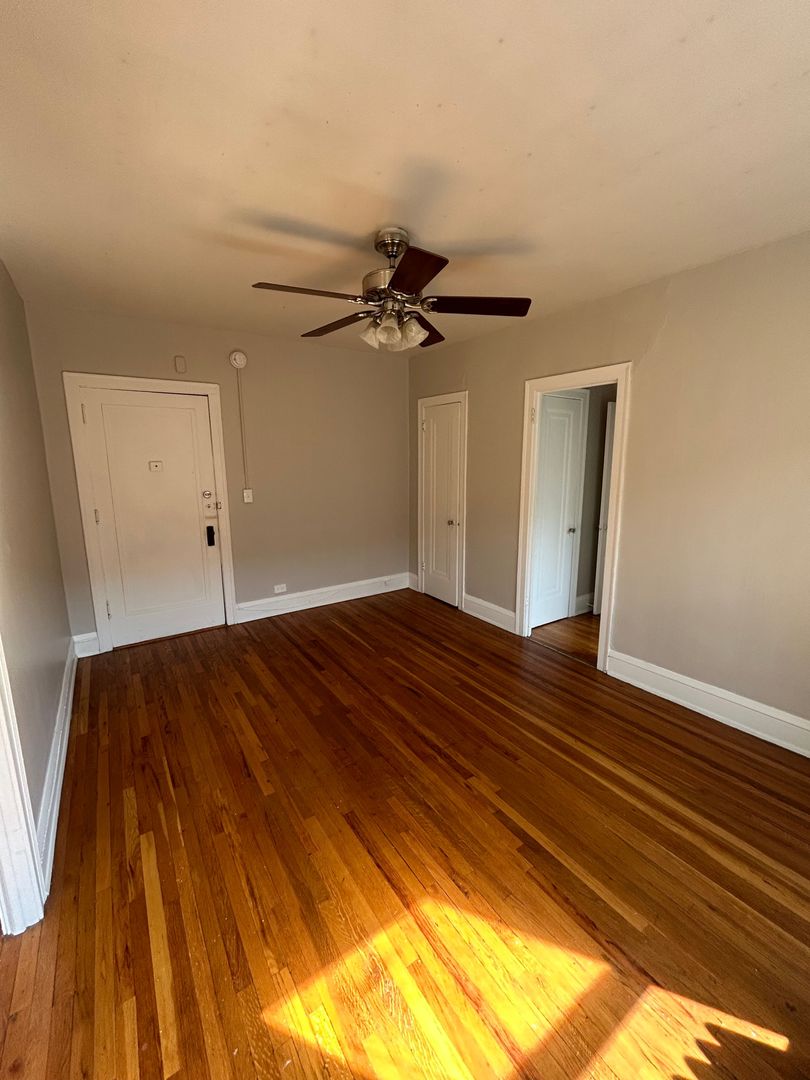 Minneapolis Apartment: 2300 Harriet Avenue S