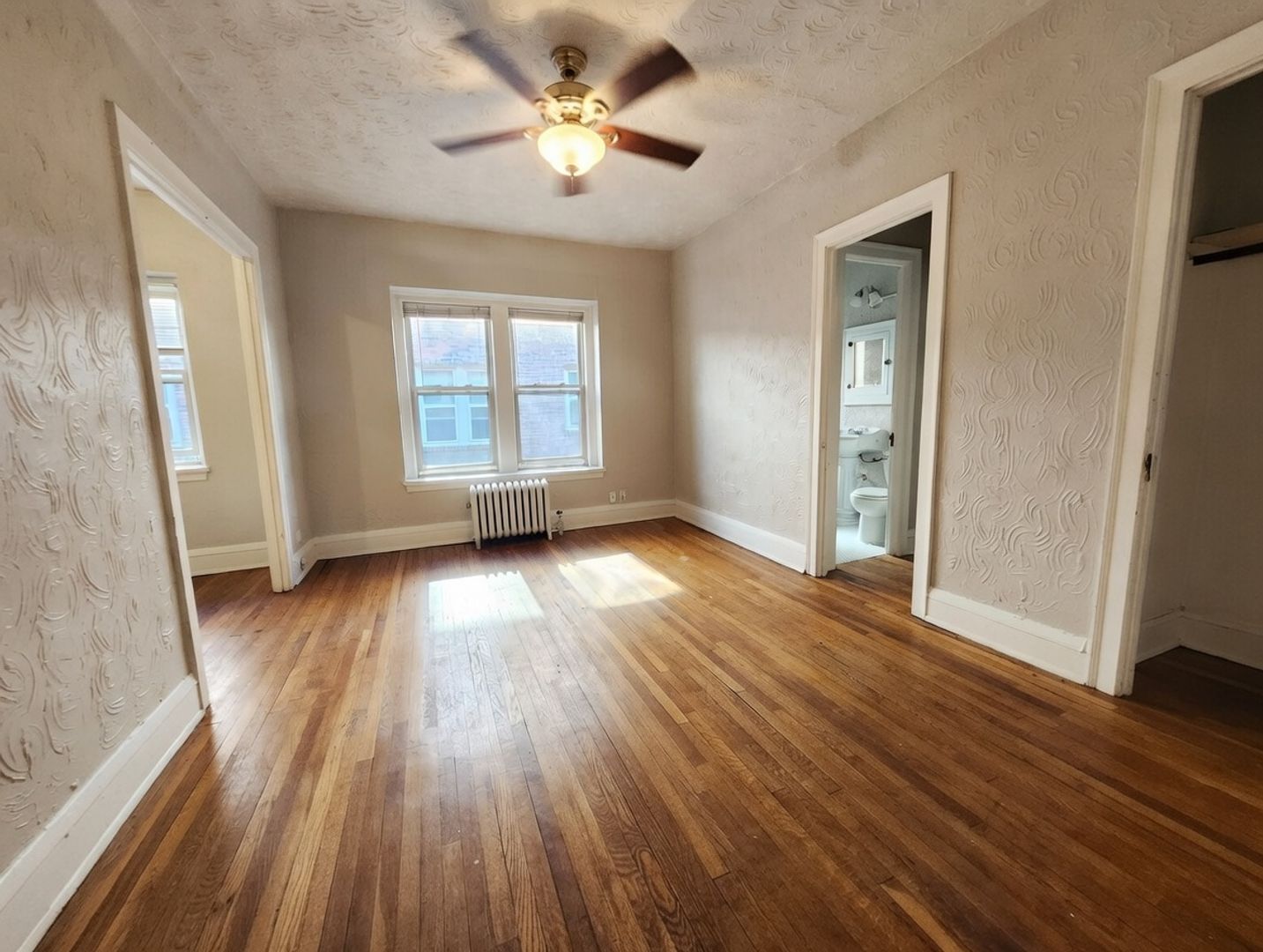 Minneapolis Apartment: 2300 Harriet Avenue S