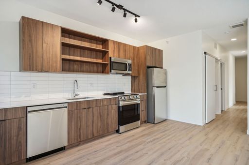 **ONE MONTH FREE Move-In Special!!** Bright, Beautiful and Modern Corner One-Bedroom! – photo 1