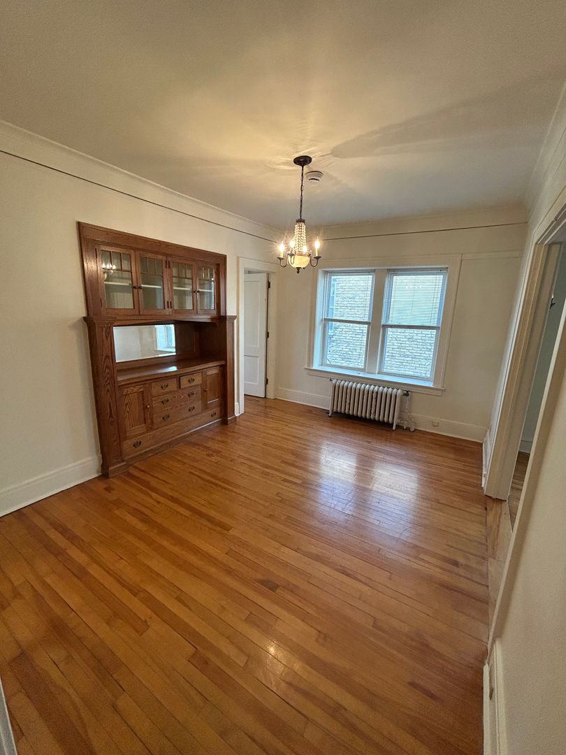 Minneapolis Apartment: 2222 Girard Avenue S