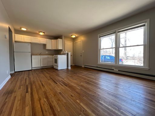 Private One-Bedroom Apartment Close to Theodore Wirth – photo 1