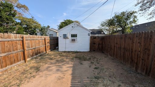 2005 22nd St. Rear | 1 Bedroom 1 Bath House For Rent In Lubbock – photo 1