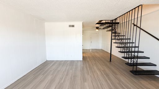 Lubbock 2 Bed / 1.5 Bath Rental | Close to 50th St Shopping & Dining | 2101 51st #B3 – photo 1
