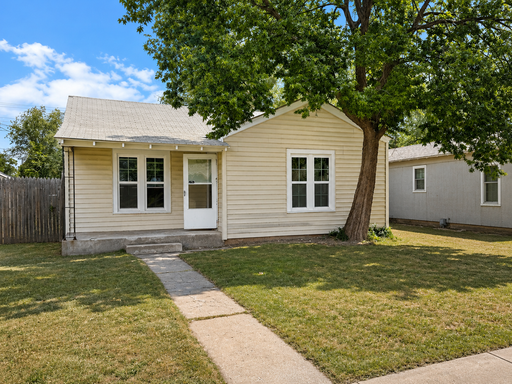 3-Bedroom Home Near Texas Tech & Downtown Lubbock!|2405 25th St. – photo 1
