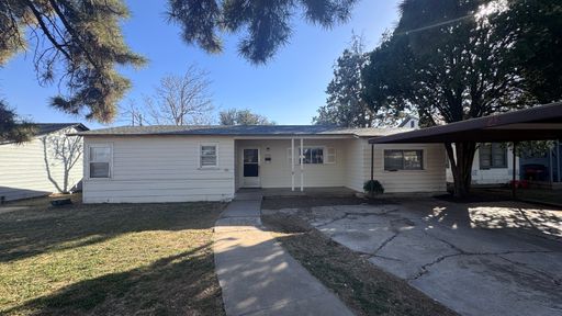 4 bedroom | 2505 39th St. – photo 1
