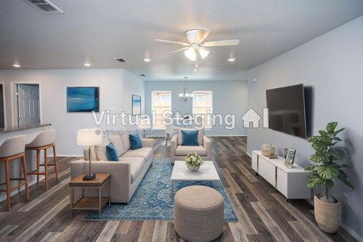 5604 Jarvis St. #B – photo 1