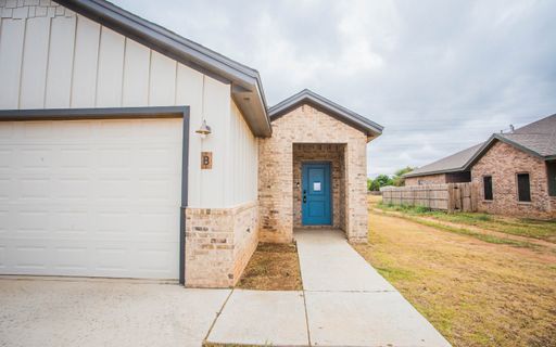 3 bedroom |2403 Quitman Ave #B – photo 1