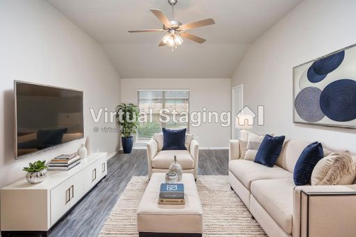 2110 N. Ave L #B – photo 1