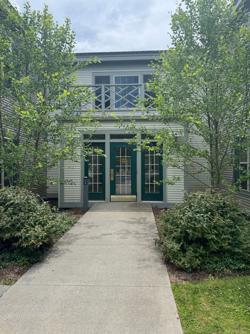 Hanover Condo: 85 South Main Street #11