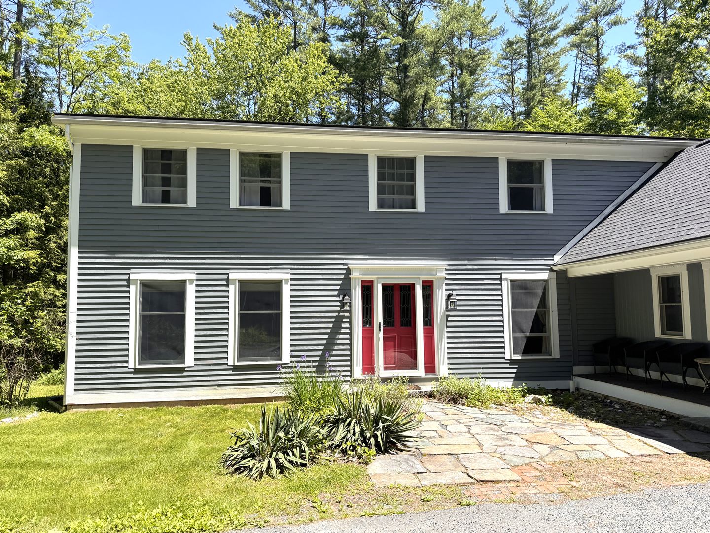 Norwich House: 476 Hawk Pine Road