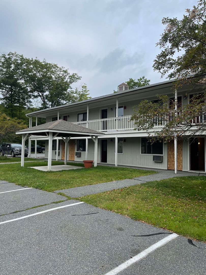 Quechee Apartment: 5819 Woodstock Road