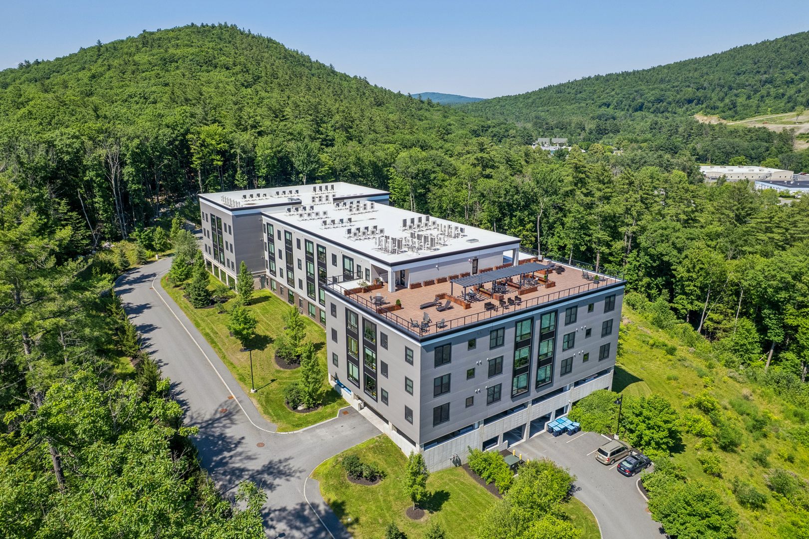 Lebanon Condo: 69 Etna Road #112