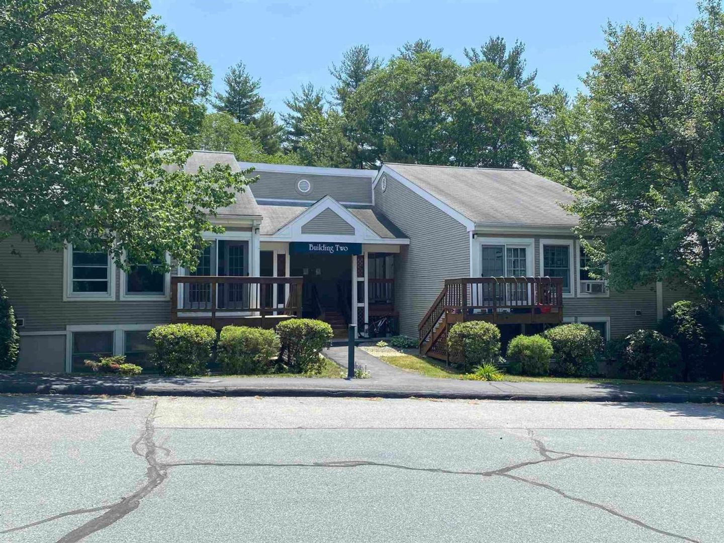 Lebanon Condo: 30 Wolf Road