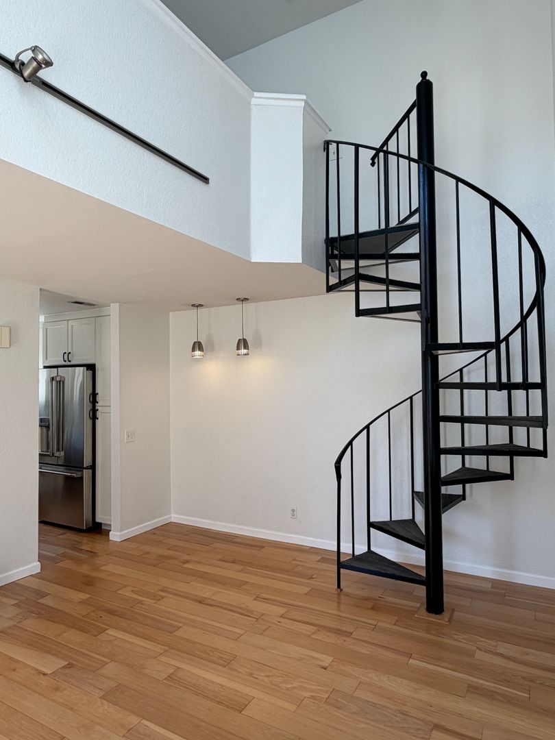 26156 Sanz #B 2 of 12