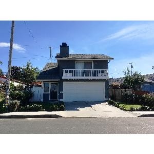 San Clemente Apartment: 131 W. Mariposa
