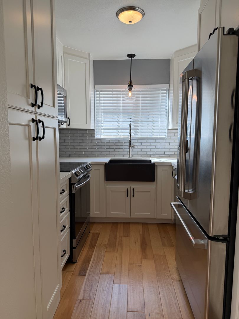 26156 Sanz #B 7 of 12
