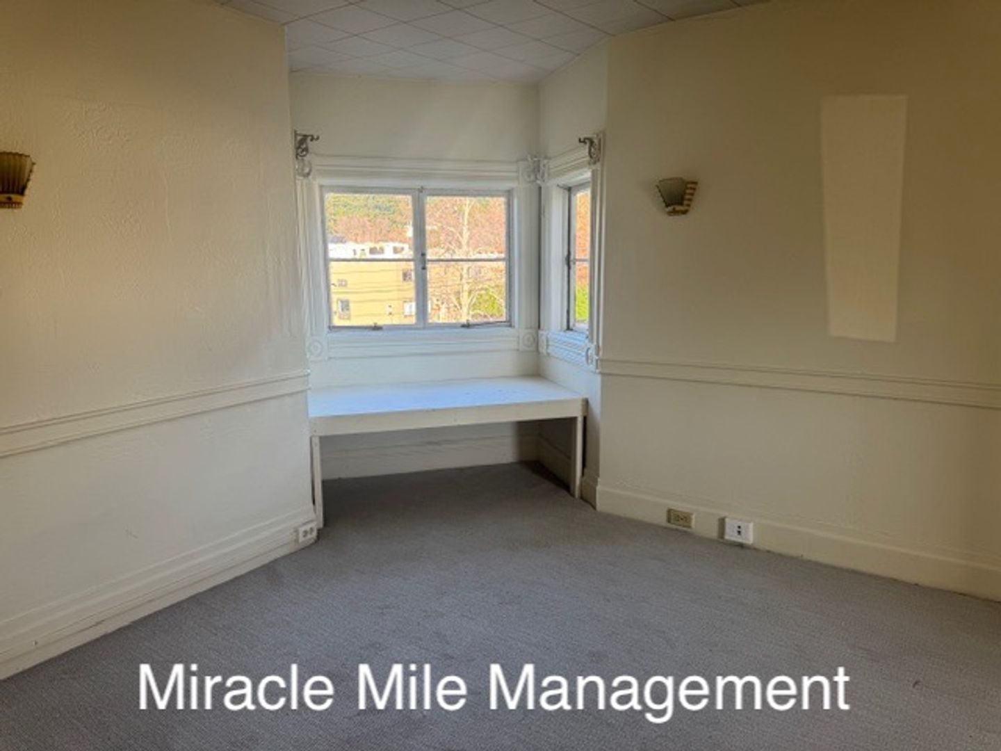 San Anselmo Apartment: 19 Library Pl.